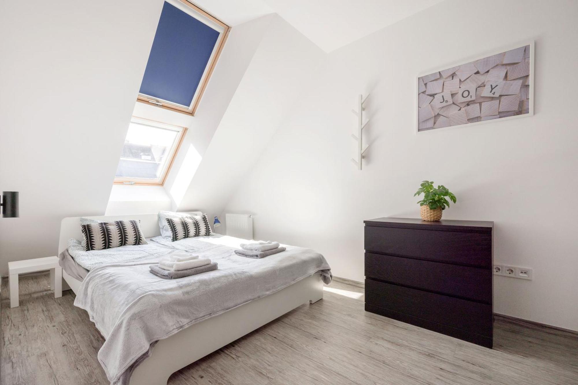 Bright Top Floor Home With Parking Βουδαπέστη Εξωτερικό φωτογραφία